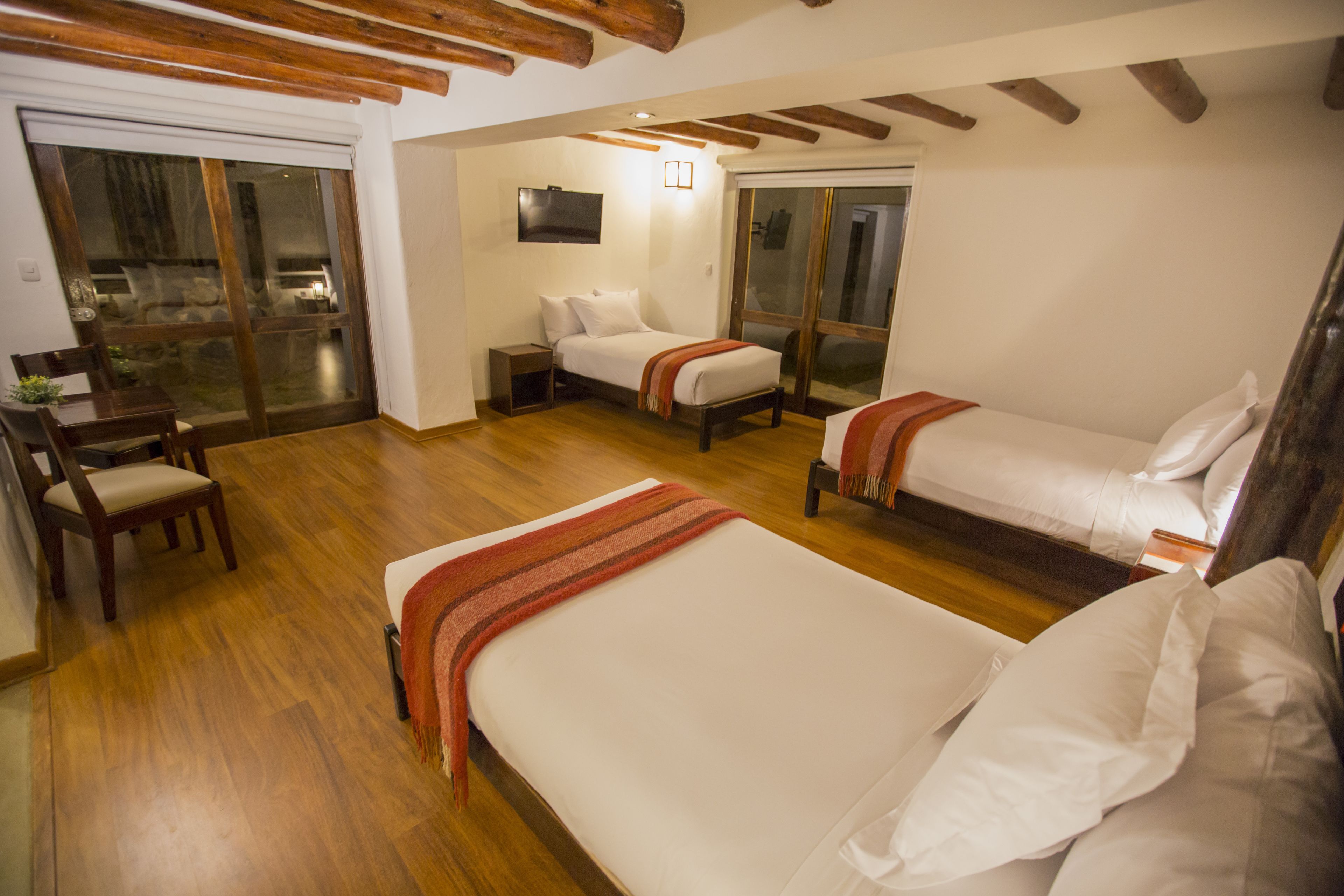 in-room safe, bed sheets