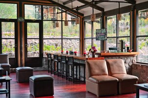 Bar (en la propiedad)