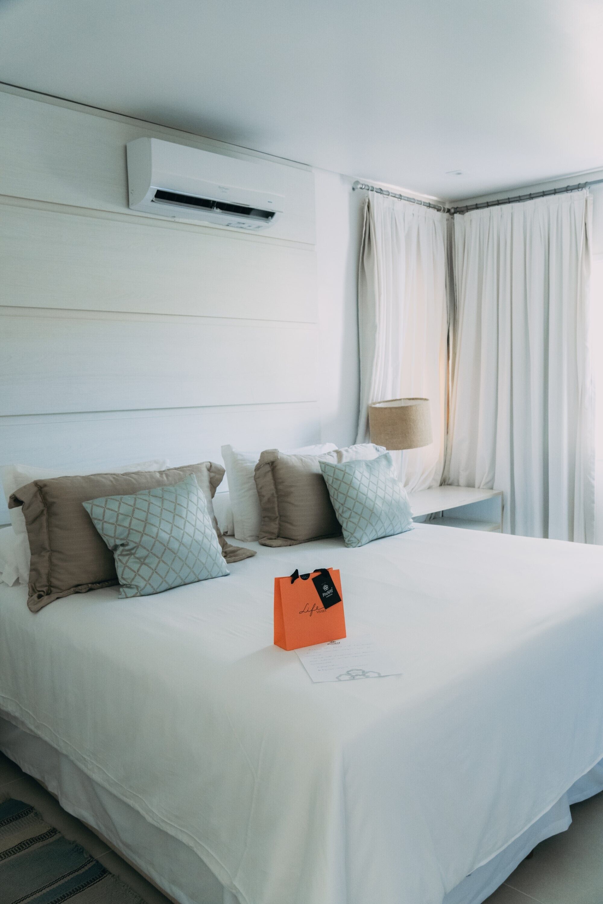 Luxury Double Room (Kauai) | Minibar, desk, free WiFi, bed sheets