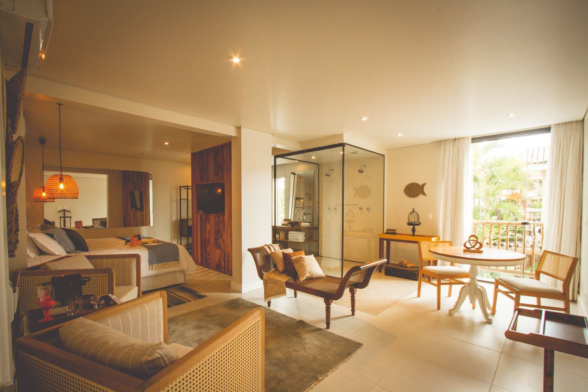 Quarto casal superluxo (Big Island) | Frigobar, escrivaninha, Wi-Fi de cortesia, roupa de cama