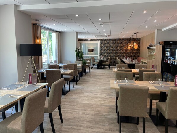 French cuisine - Hôtel l'Amandier (Morlaas)