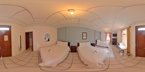 Classic Triple Room - 4 Mundos (Cuenca)