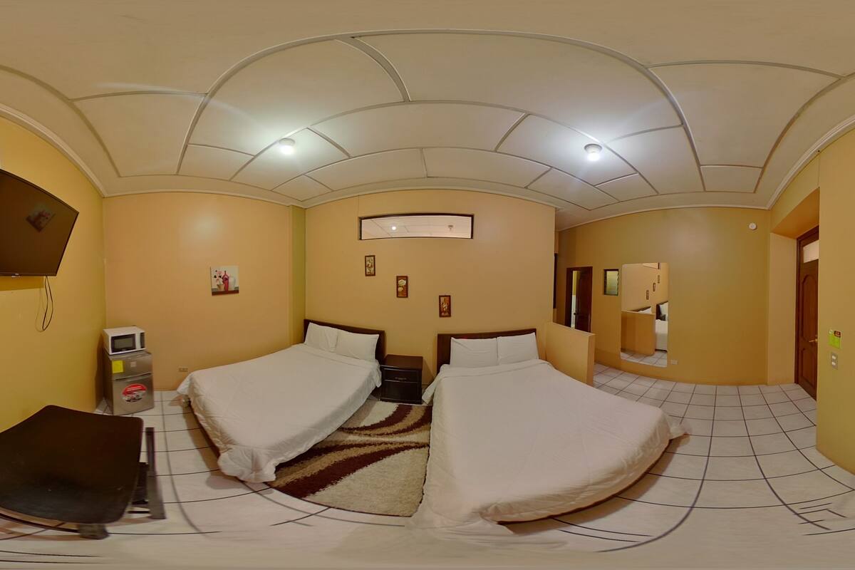 WiFi (free), bed sheets