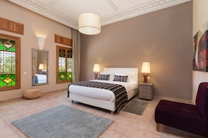 Designer toiletries, hair dryer, bathrobes, slippers - Domaine Abiad (Marrakech)