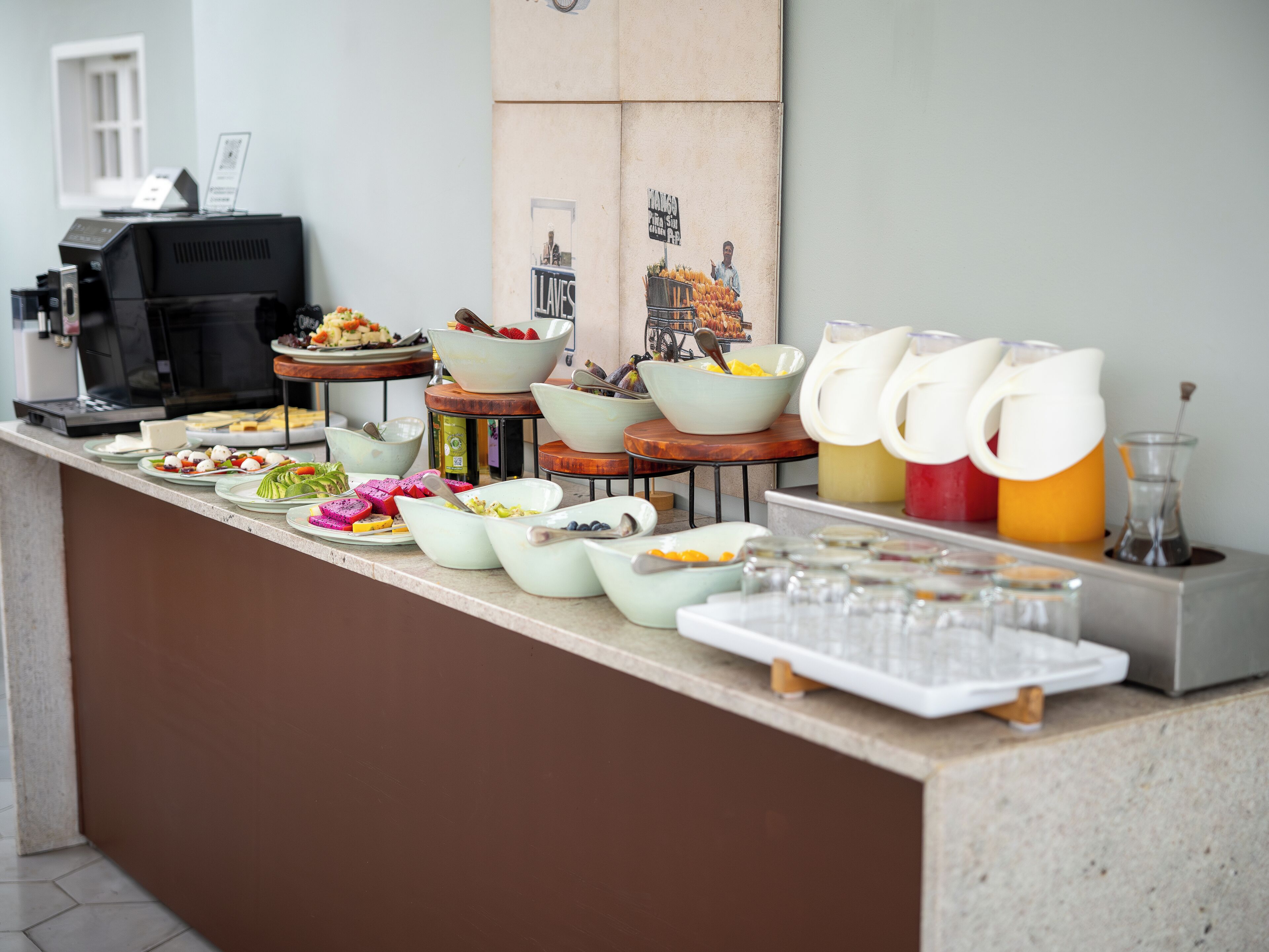 free daily continental breakfast