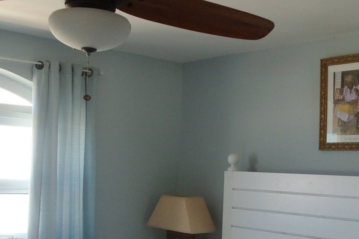 Appartement, 2 chambres, terrasse, vue océan | 2 chambres, fer et planche à repasser, Wi-Fi gratuit