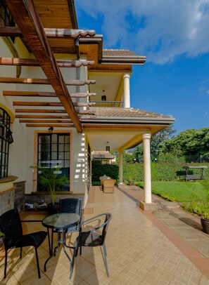 Porch - The Cottage Guest House - Gigiri (Nairobi)