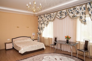 Sviitti | Työpöytä, ilmaiset vauvansängyt, ilmainen Wi-Fi