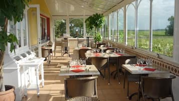 Daily buffet breakfast (EUR 13 per person)