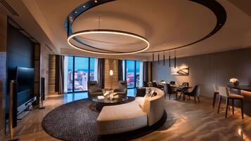 Premium bedding, minibar, in-room safe, desk