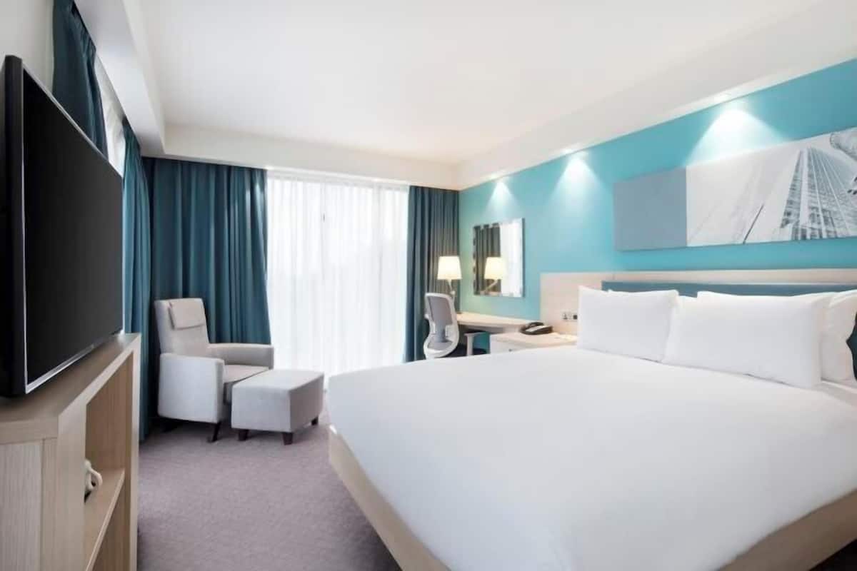 In-room safe, desk, laptop workspace, blackout curtains