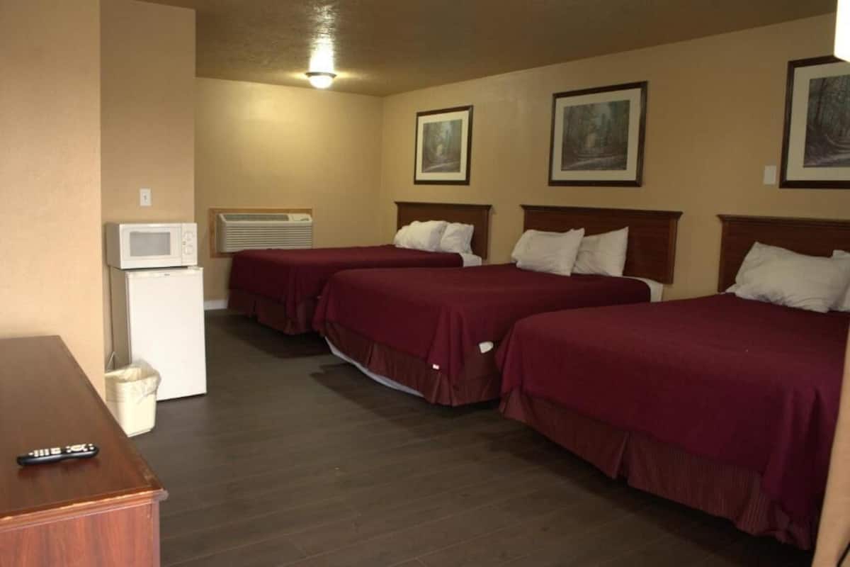 Room, Multiple Beds, Non Smoking