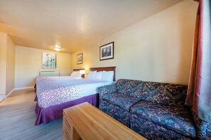 Room, Non Smoking (2 Full Beds) | In-room safe, iron/ironing board, free WiFi, bed sheets