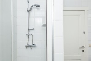 Bathtub