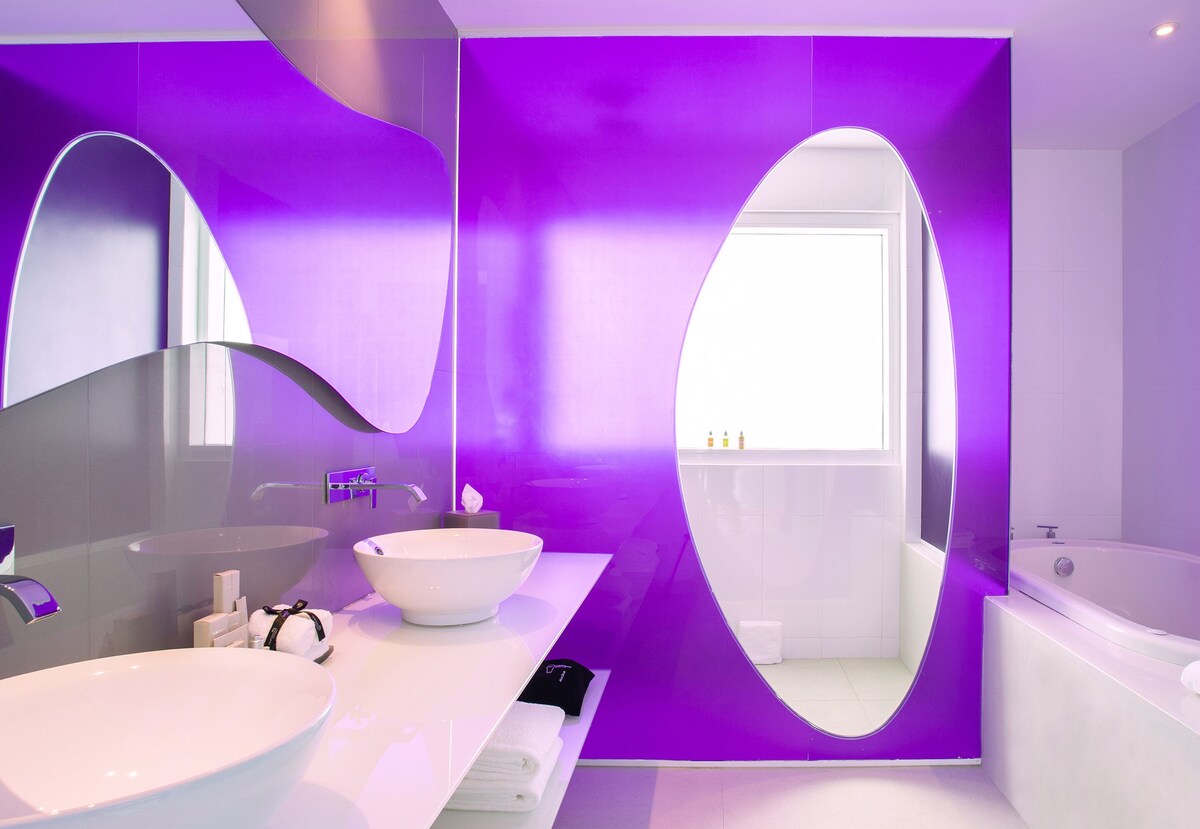 Temptation Oceanfront Master Suite | Bathroom | Free toiletries, hair dryer, slippers, towels