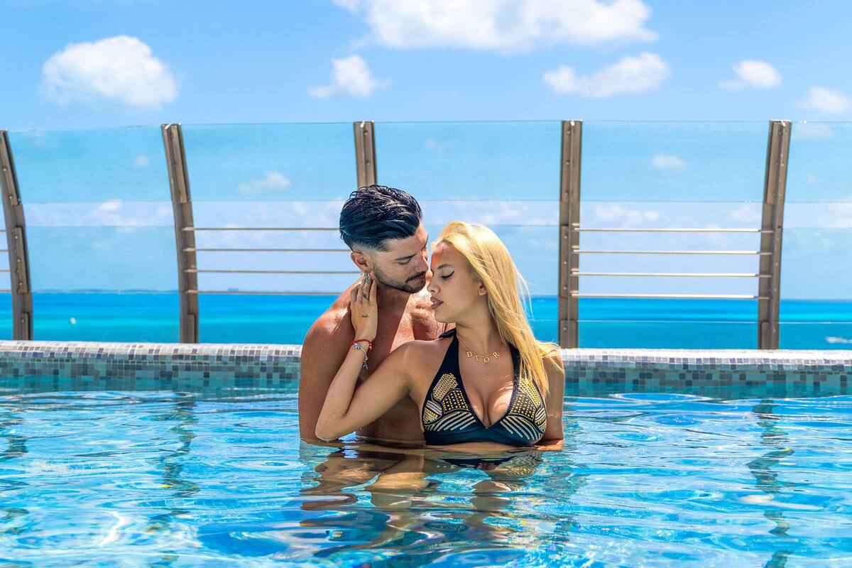 Couples Clothing Optional Deluxe Ocean | Servicios de la habitación