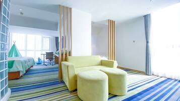 Literie de qualité supérieure, coffres-forts dans les chambres, bureau