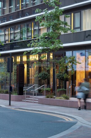 Property entrance - CitySuites Aparthotel (Salford)