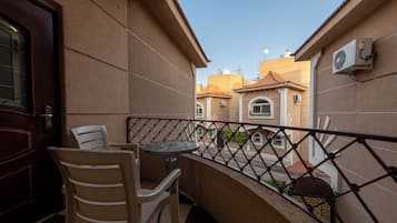 Standard Villa Without View | 露台