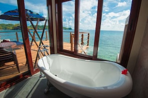 Overwater Bungalow | Deep-soaking bathtub