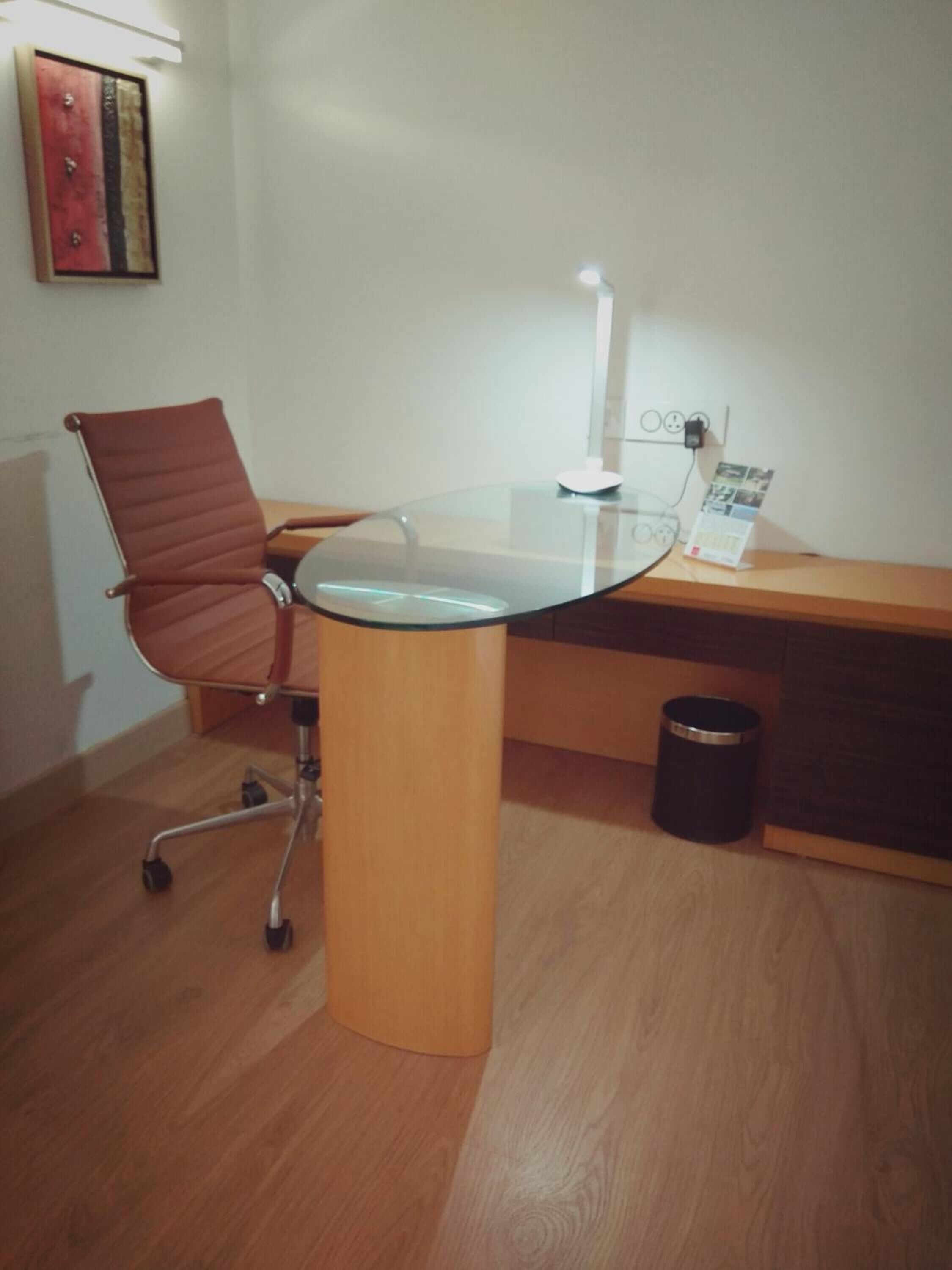 executive double or twin room, 1 bedroom, accessible, city view | living room | tv