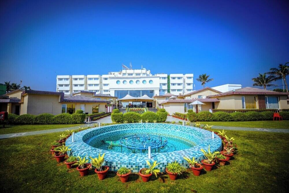 Hotel Holiday Resort