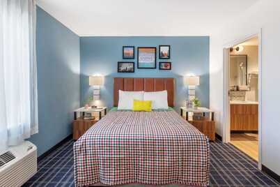 Uptown Suites Extended Stay Nashville TN – Smyrna