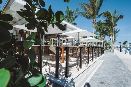 The Perry Hotel Marina Key West - Image 8