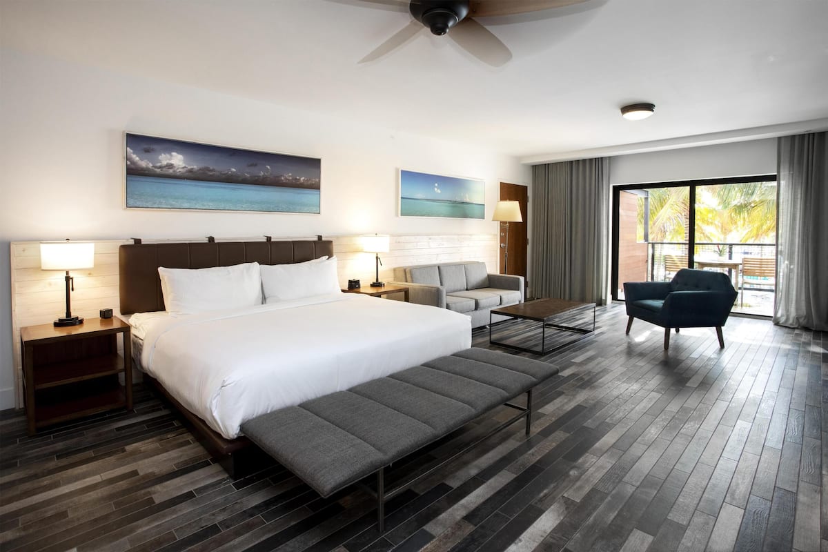 Premium bedding, pillowtop beds, in-room safe, individually decorated