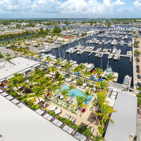 The Perry Hotel Marina Key West - Image 5