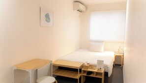Basic Double Room, Non Smoking, Shared Bathroom