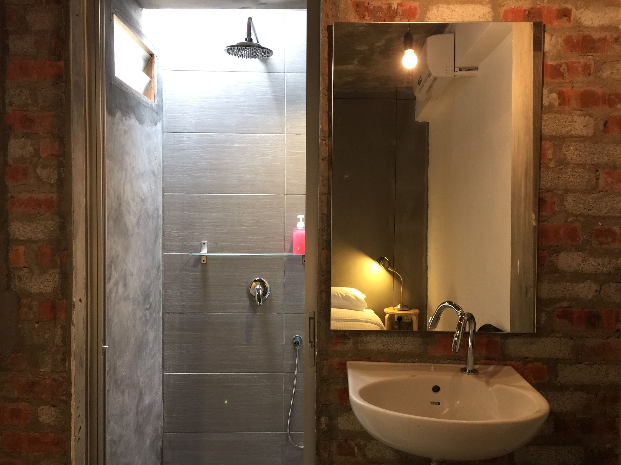Doppelzimmer, eigenes Bad | Badezimmer | Kostenlose Toilettenartikel, Haartrockner, Handtücher