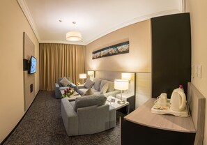 Minibar, két bảo mật tại phòng, bàn, phòng cách âm