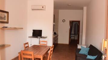 Studio | Restauration dans la chambre