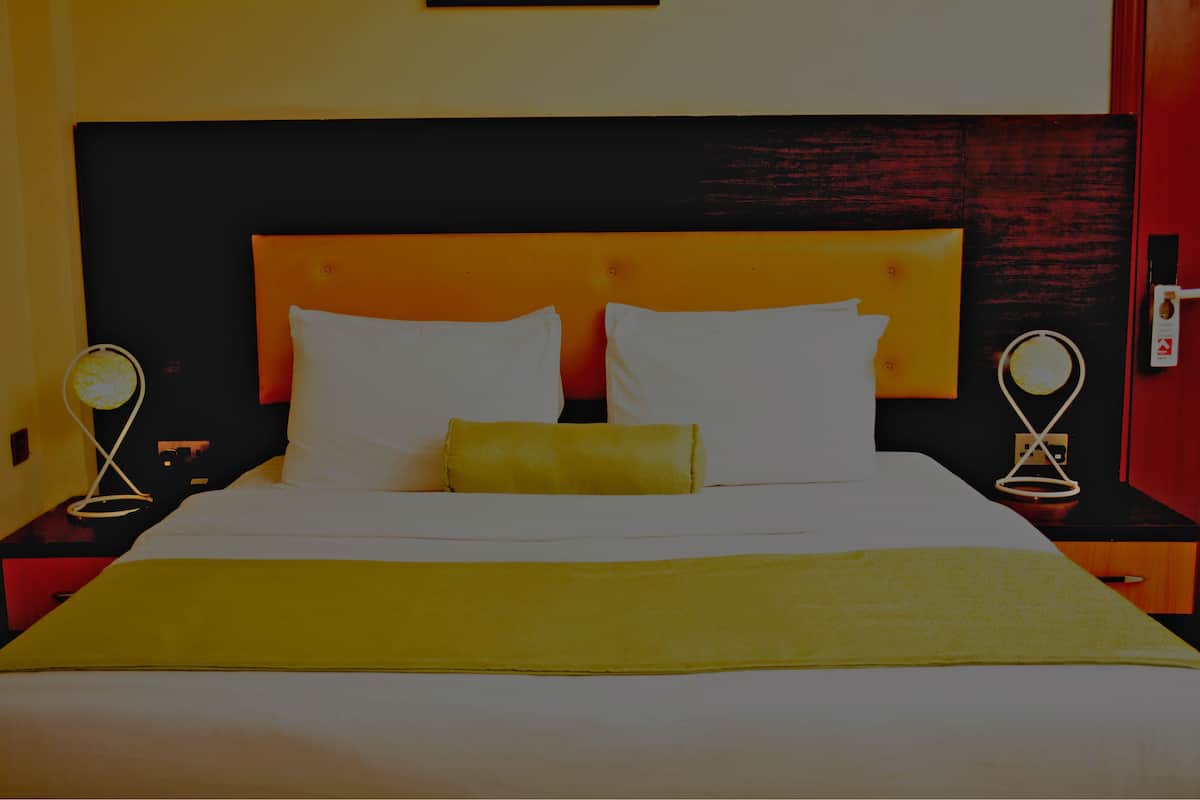 1 bedroom, in-room safe, desk, laptop workspace