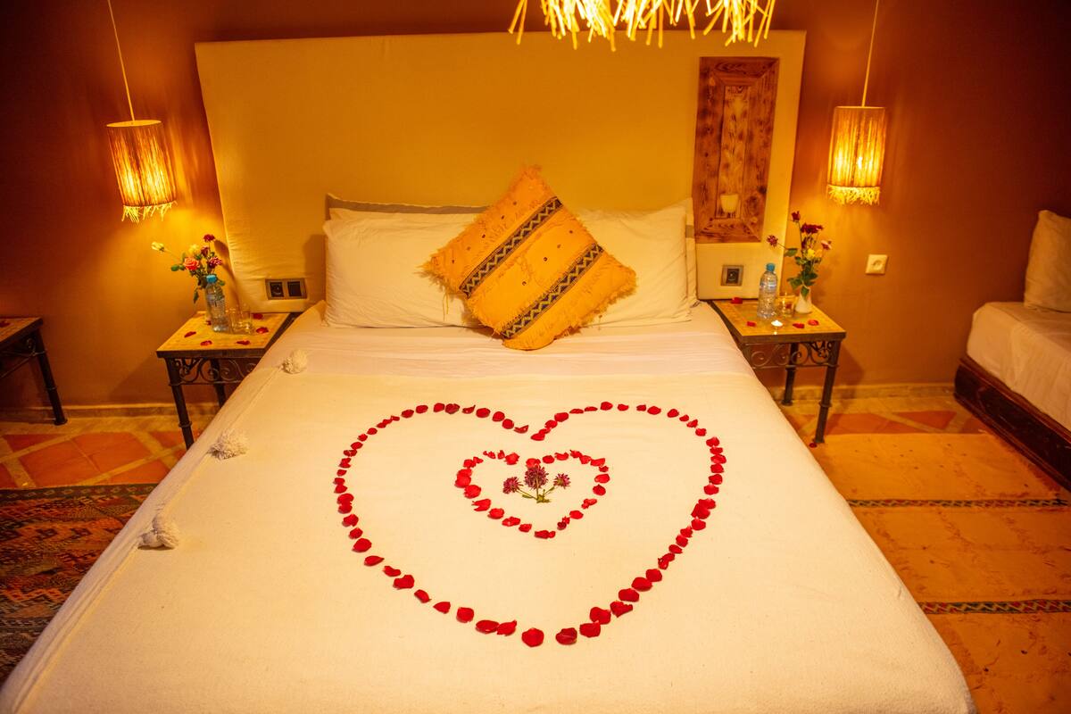 Luxury Double Room, Private Bathroom, Courtyard View (MIMOSA) | WiFi (free)