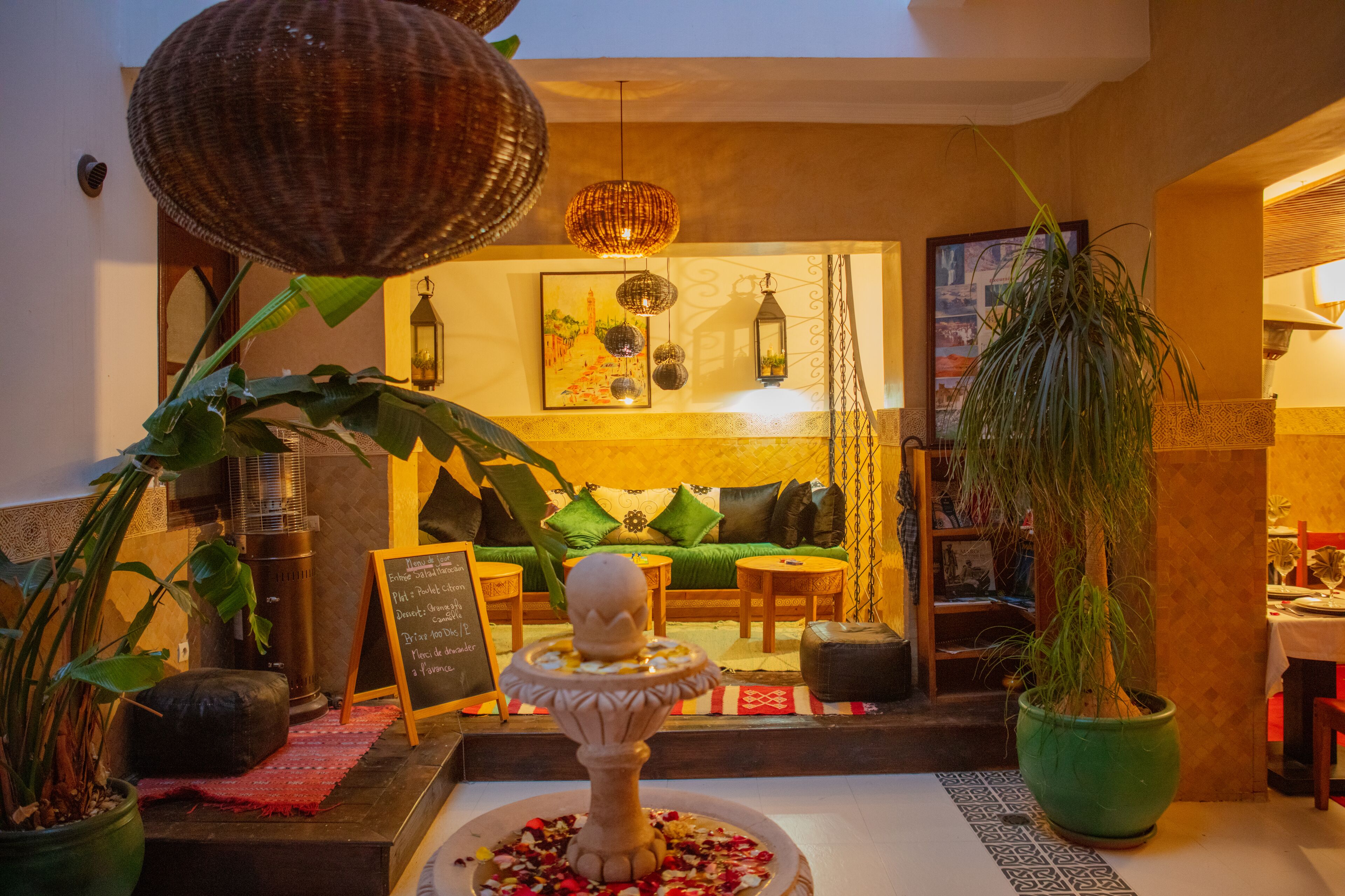 Economy-Doppelzimmer, mit Bad, Blick auf den Innenhof (Jasmain) | Rezeption