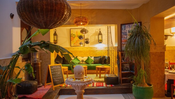 Economy-Doppelzimmer, mit Bad, Blick auf den Innenhof (Jasmain) | Rezeption