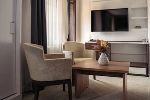 Deluxe Double Room | Minibar, desk, laptop workspace, blackout curtains - Grand Harsena Hotel (Amasya)