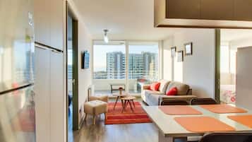 Apartemen, 2 kamar tidur | Makan di kamar