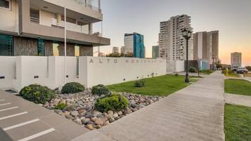 Apartment, 2 Bedrooms | Exterior