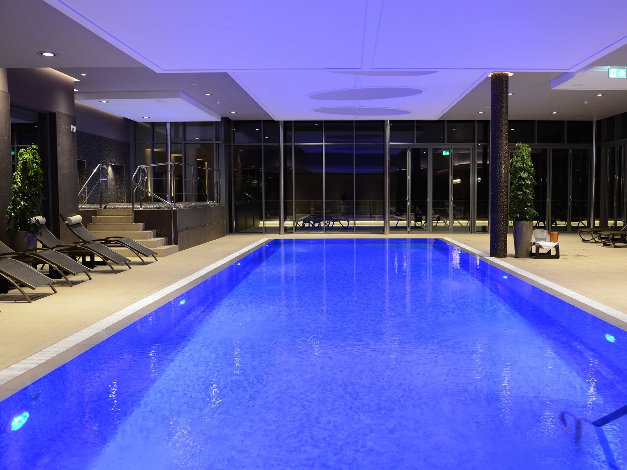 indoor pool, pool loungers