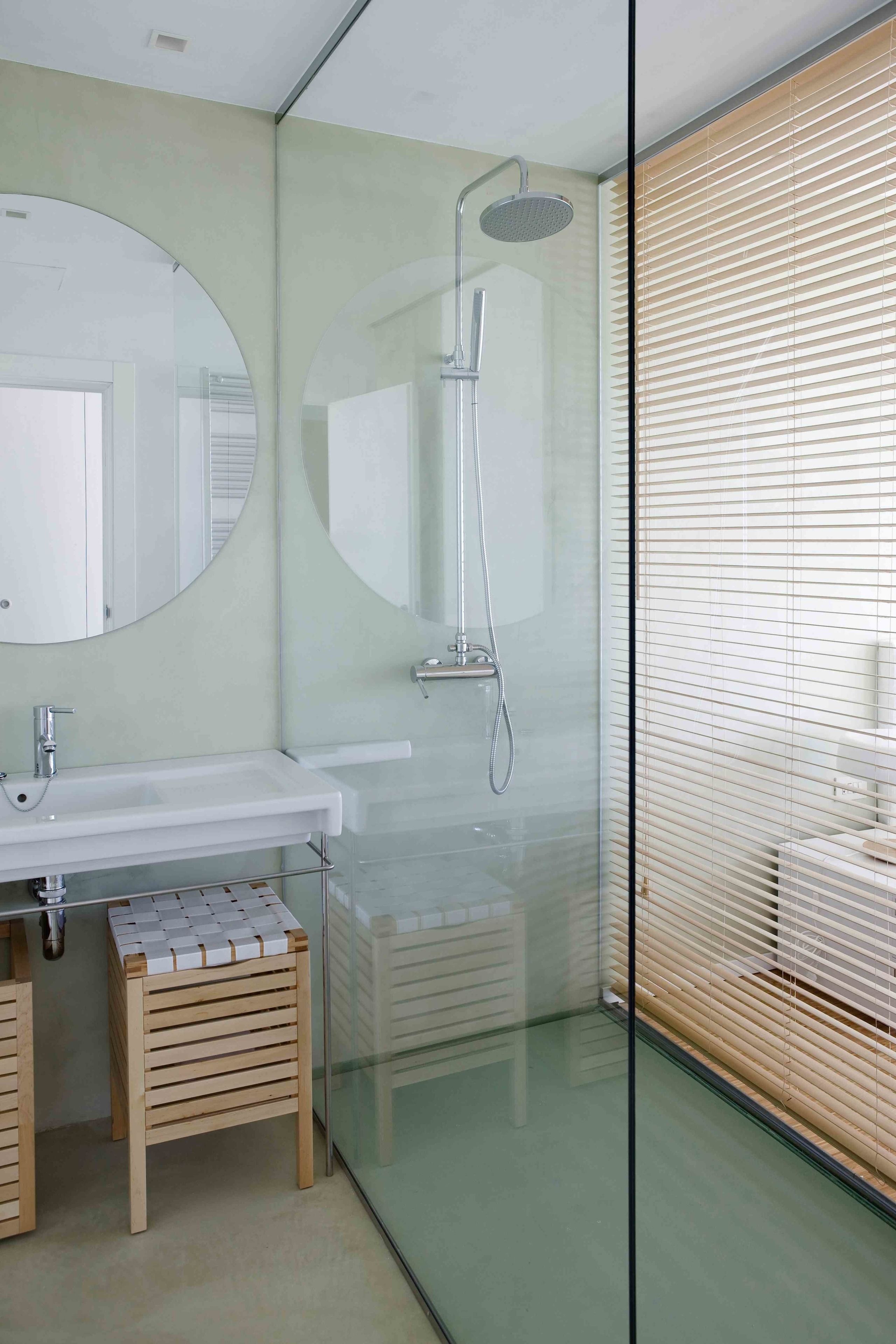 superior double room | bathroom sink