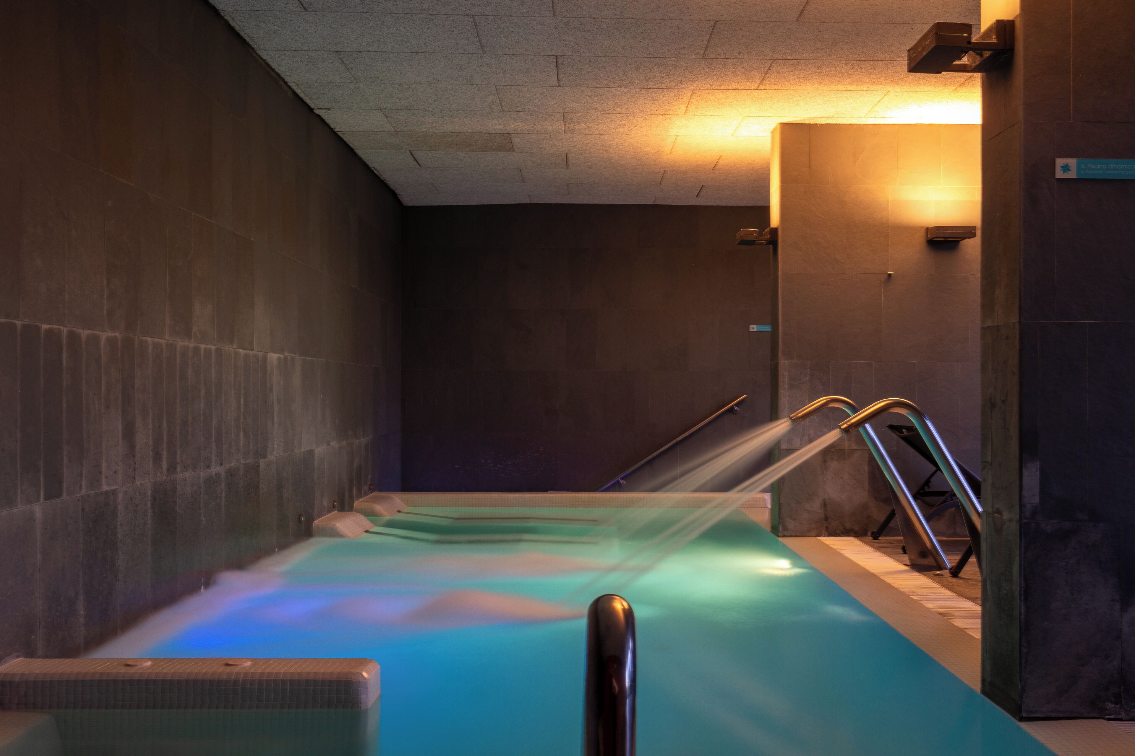 Sauna, höyrysauna, turkkilainen sauna, vartalohoitoja