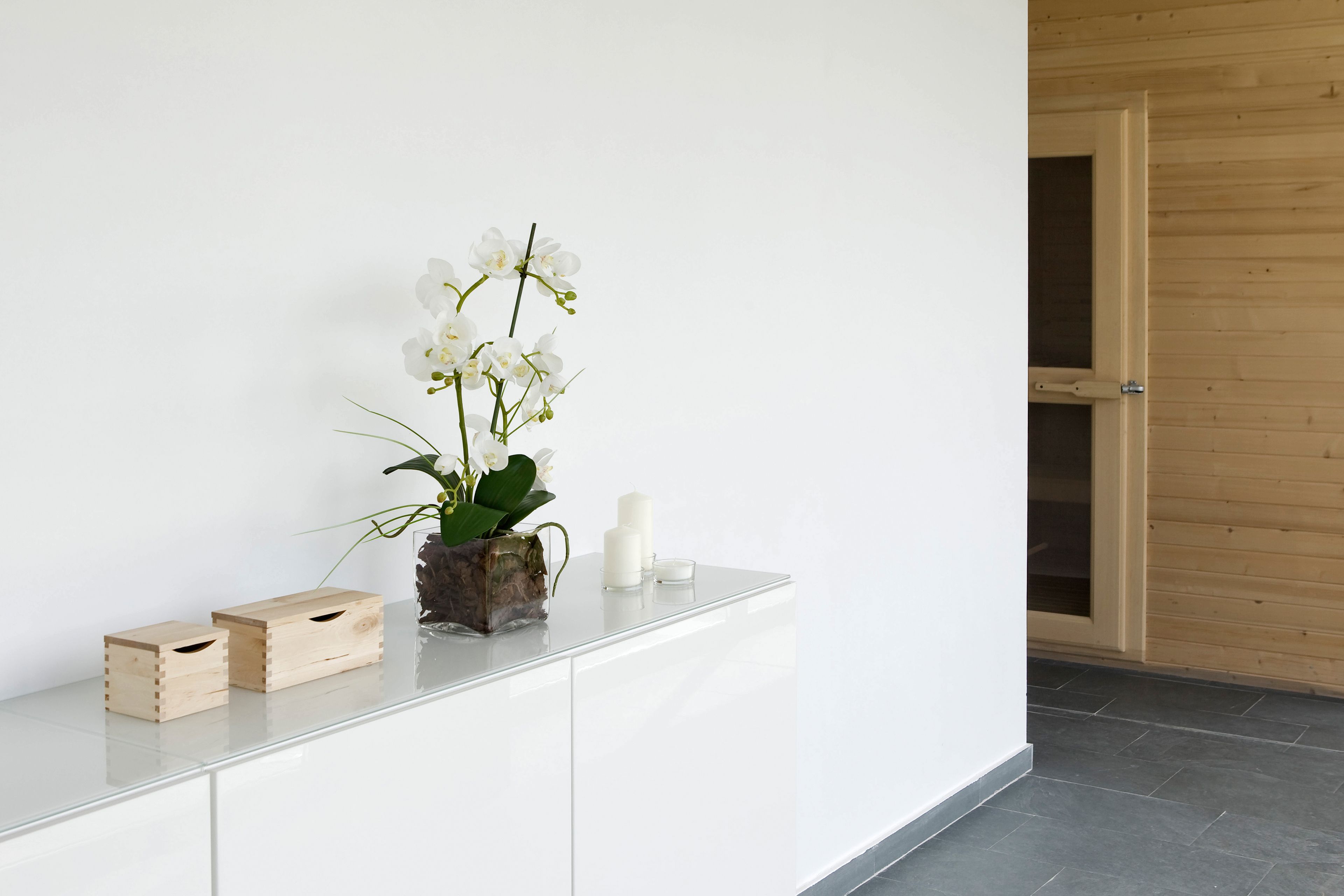 sauna, steam room, turkish bath/hammam, body treatments