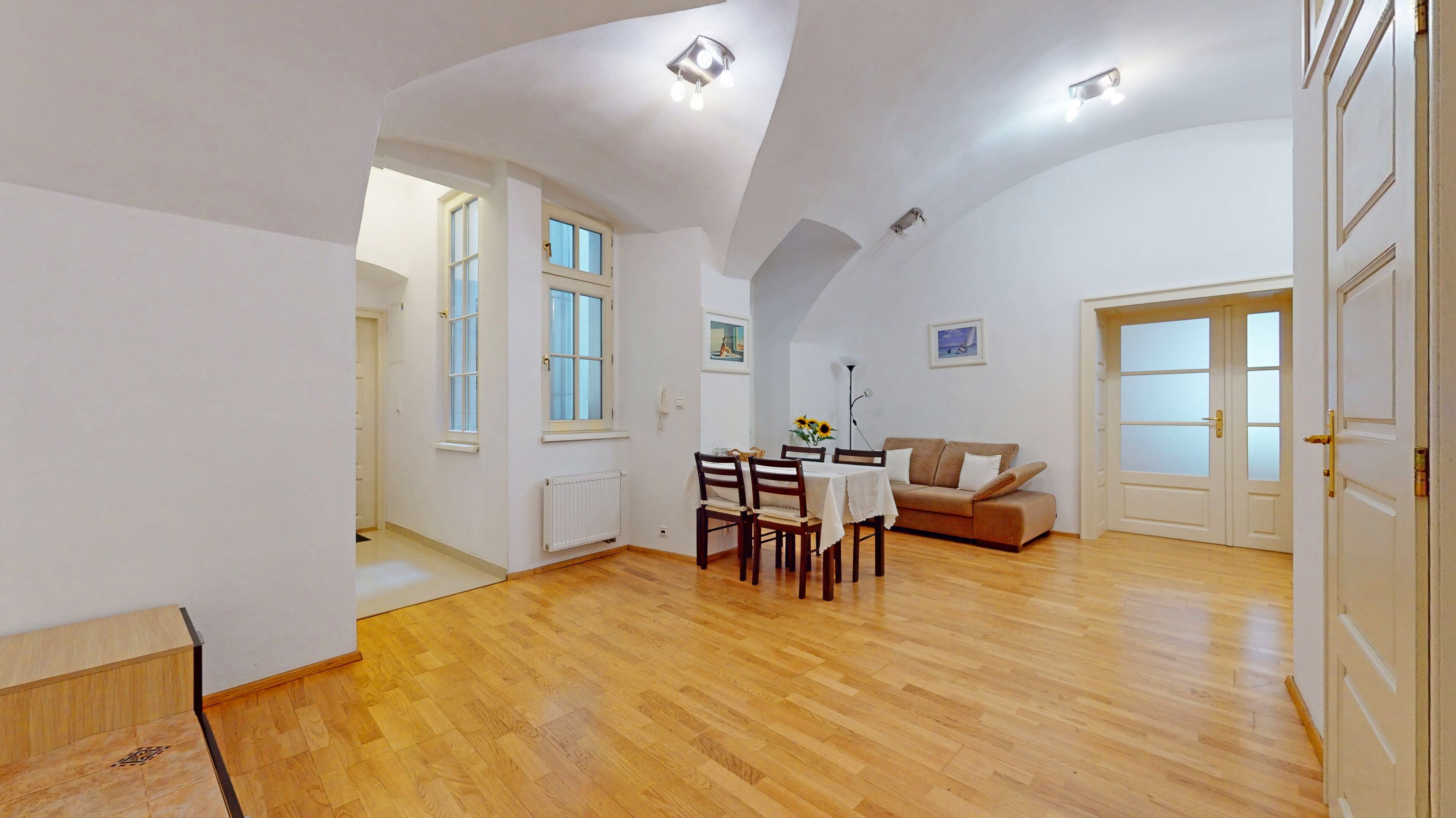 Apartament urbà, 1 dormitori, cuina | Sala d&#x27;estar | Televisor de pantalla plana 