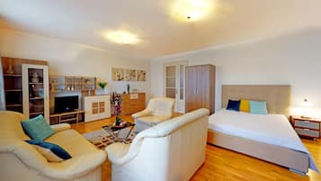 1 bedroom, desk, iron/ironing board, free WiFi