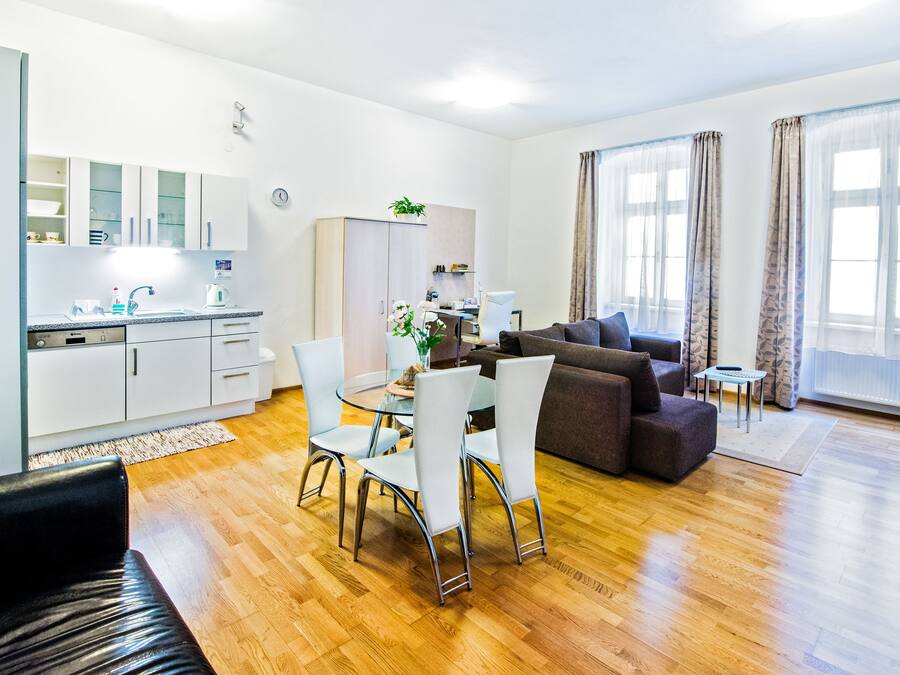 Apartament urbà, 1 dormitori, cuina | Sala d'estar | Televisor de pantalla plana