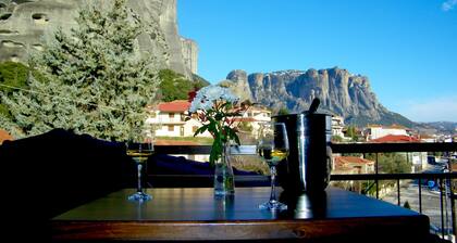 Theatro Hotel Odysseon