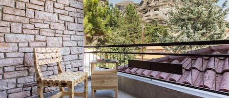 Premium Double Room, 1 Queen Bed, Mountain View | Balcony view